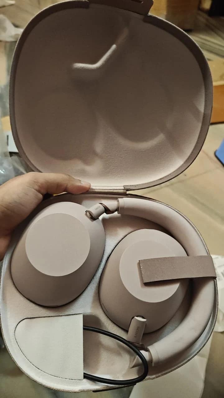 Sony WH-1000XM6 Wireless Noise Cancelling Headphones, photo 2