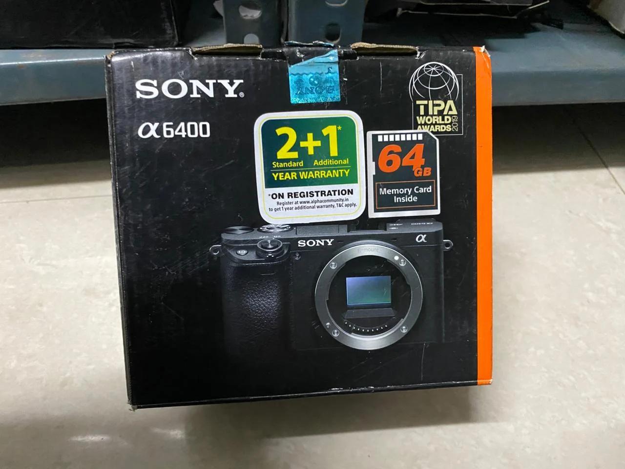 Sony Alpha ILCE-6400 24.2MP Mirrorless Camera Body, photo 2