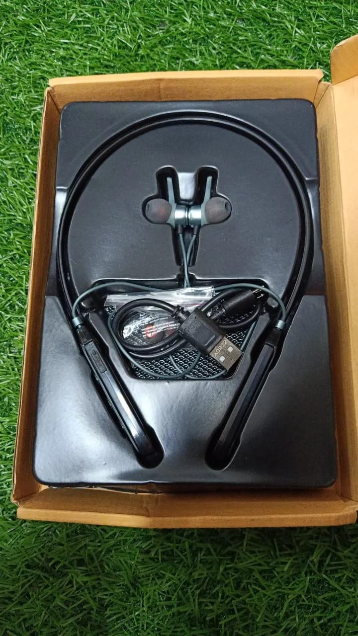 Amazon Basics Bluetooth 5.0 Neckband Grey, photo 3