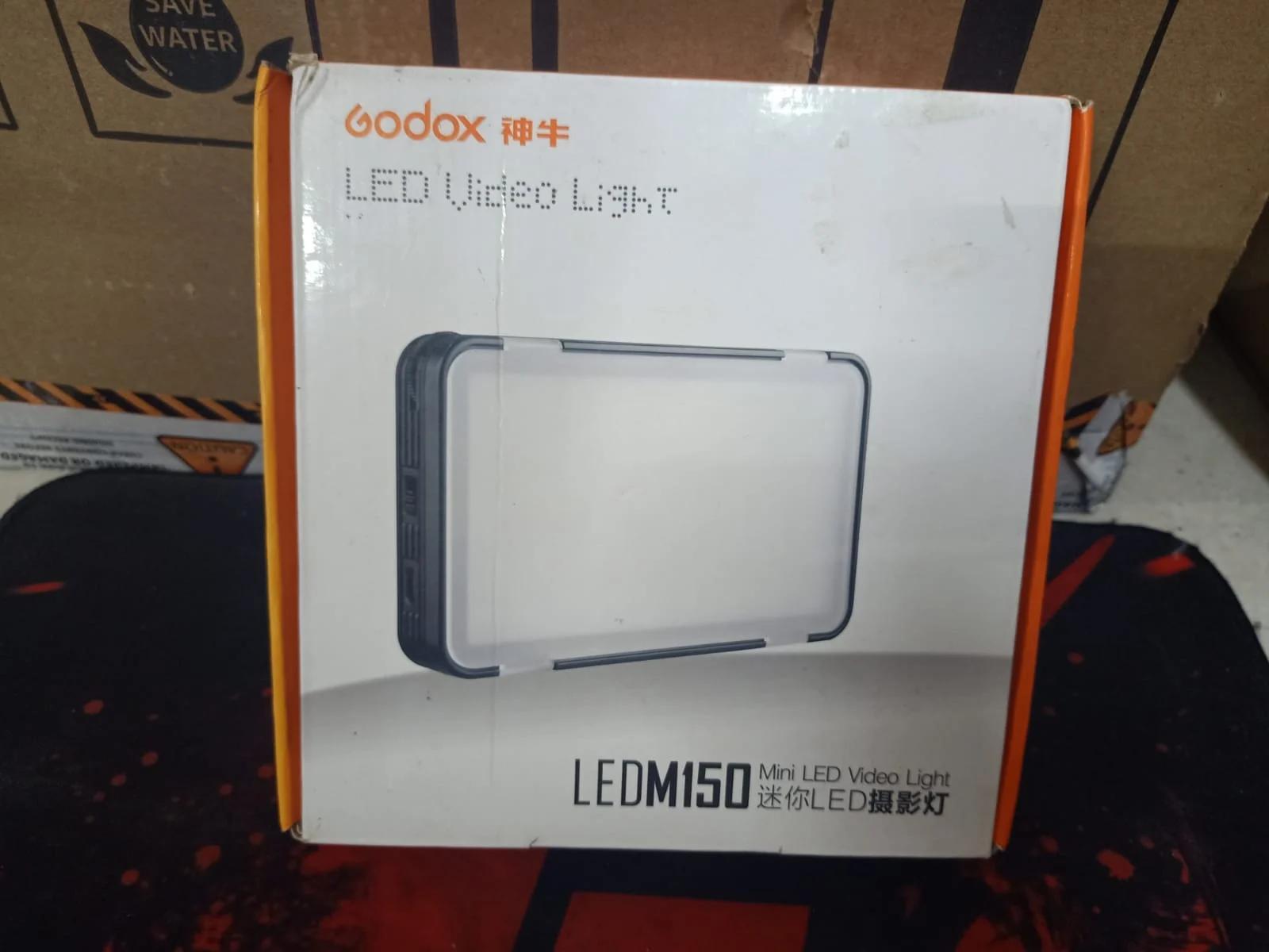Godox LEDM150 Mini LED Video Light, photo 2