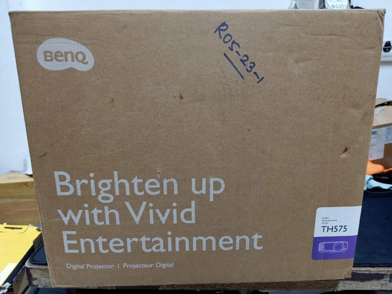 BenQ TH575 Full HD Home Cinema Projector, photo 2