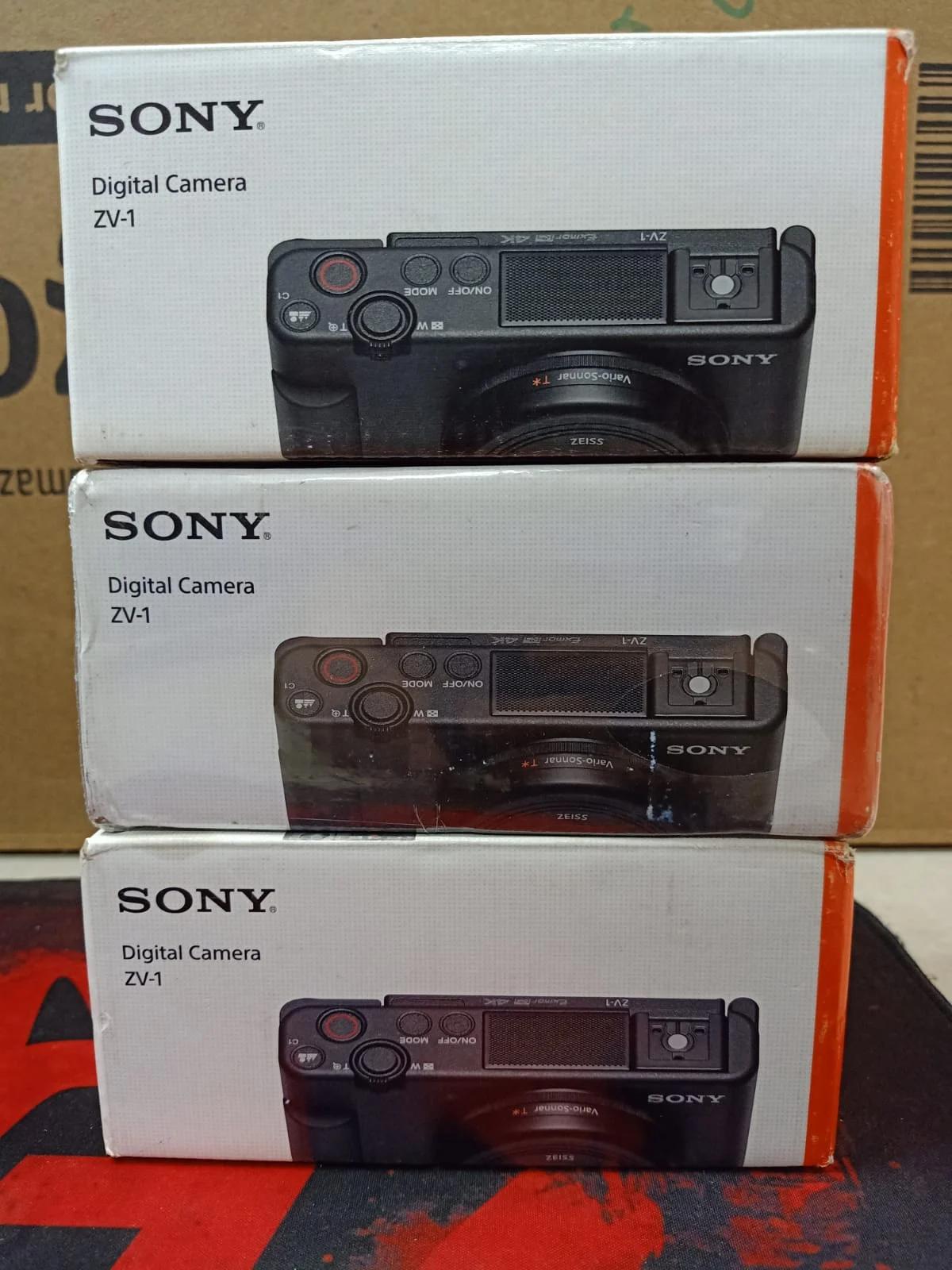 Sony Digital Camera ZV-1 Black, photo 4