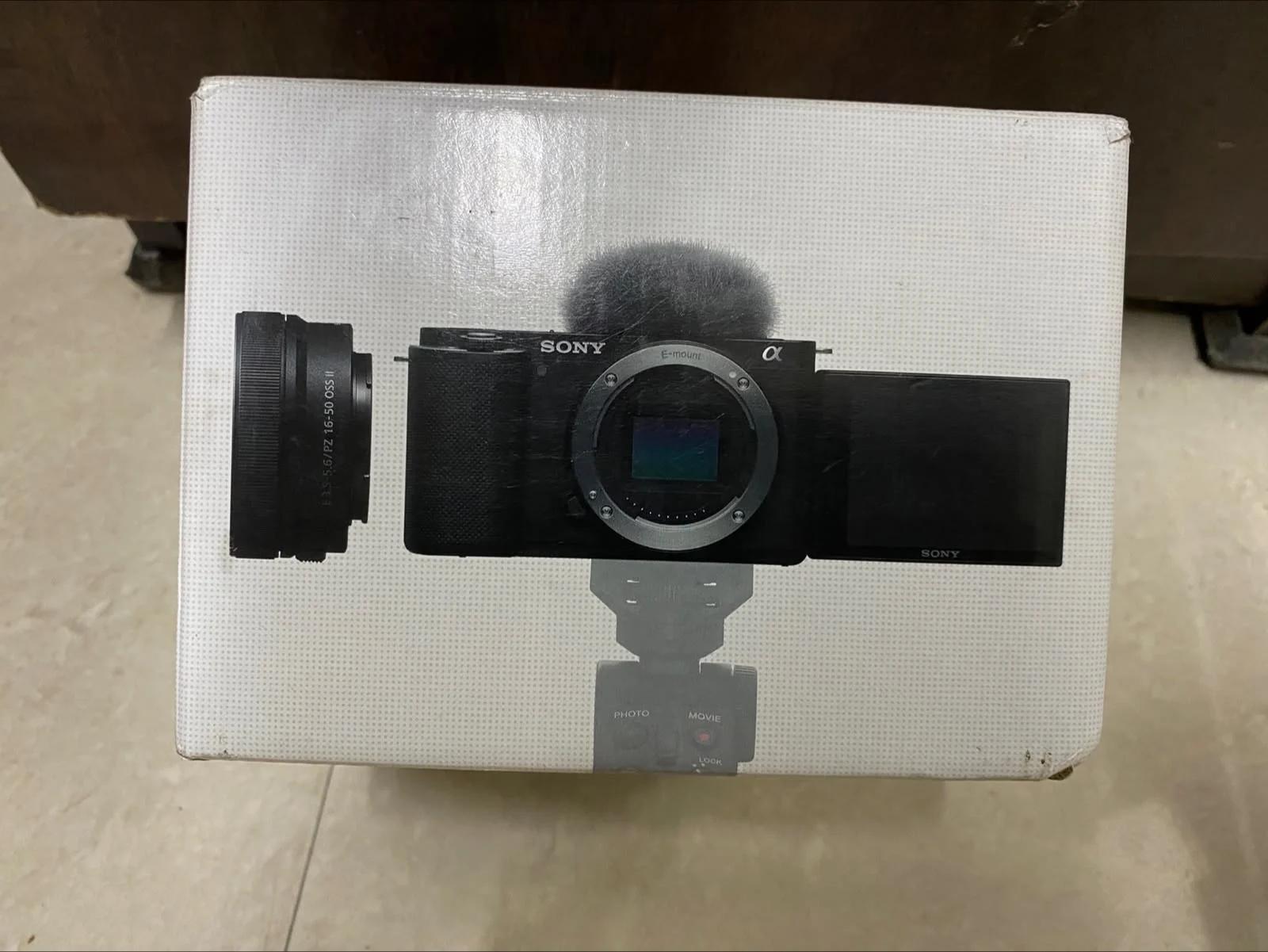 Sony Alpha ZV-E10K with Upgraded SELP1650 (Ver 2) Power Zoom Lens - Black, photo 3