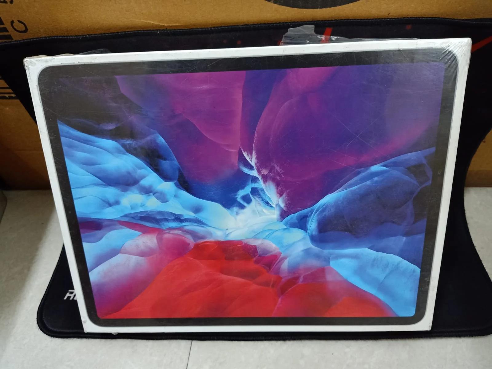 Apple iPad Pro 12.9-inch 1TB Wi-Fi + Cellular Silver, photo 3