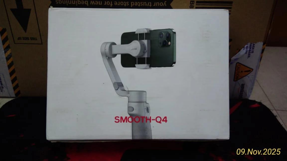 Zhiyun Smooth-Q4 3-Axis Gimbal Stabilizer for Smartphone White, photo 3