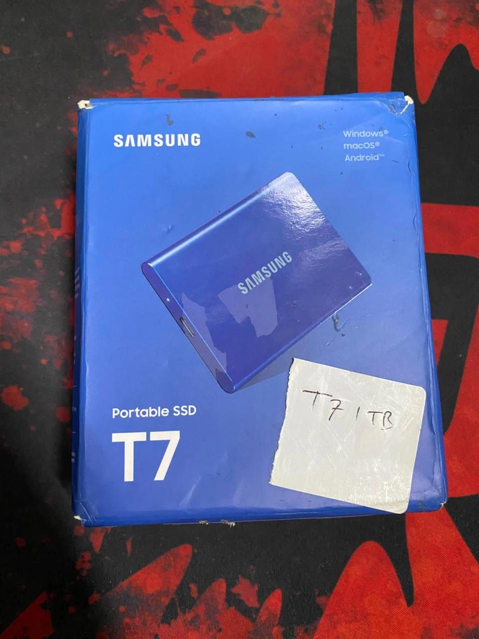 Samsung T7 1TB Portable SSD Blue, photo 3