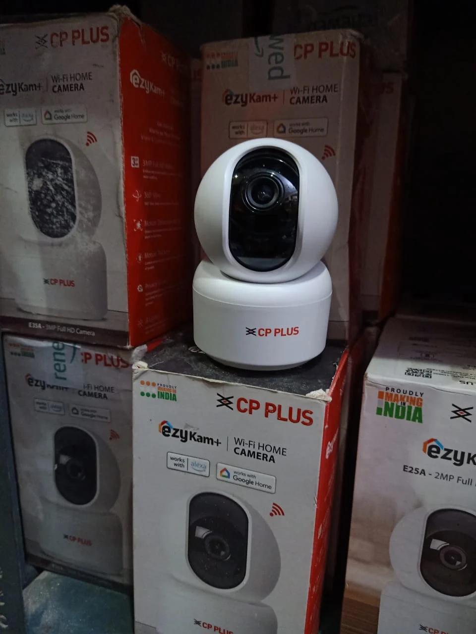 CP PLUS CP-E35A 3 MP Smart Wi-Fi CCTV Camera, photo 3