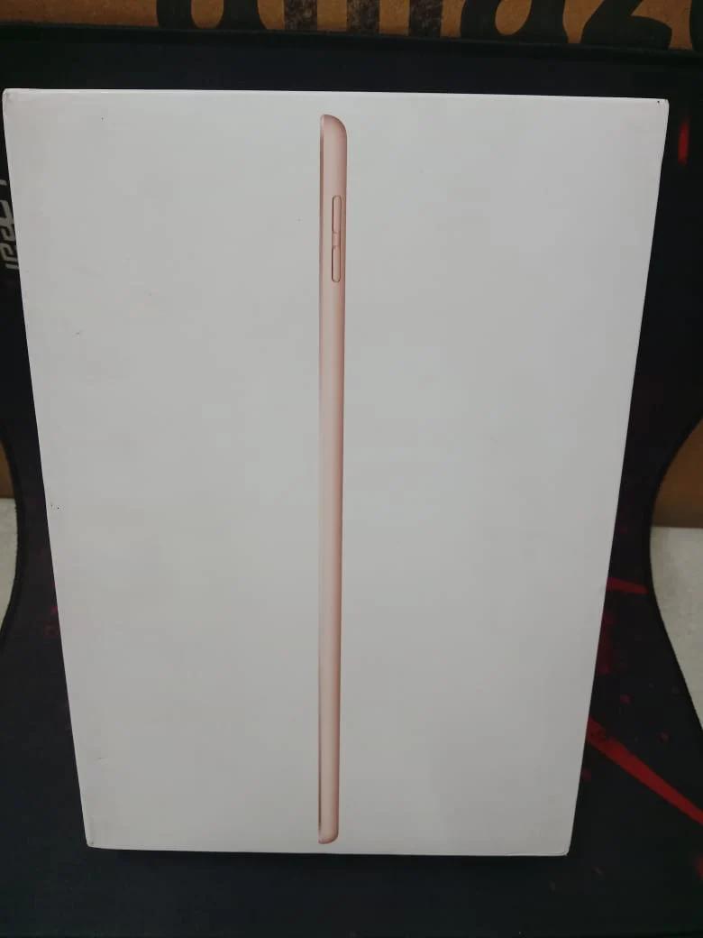 Apple iPad 10.2-inch Wi‑Fi + Cellular 32GB Gold (8th Gen), photo 2