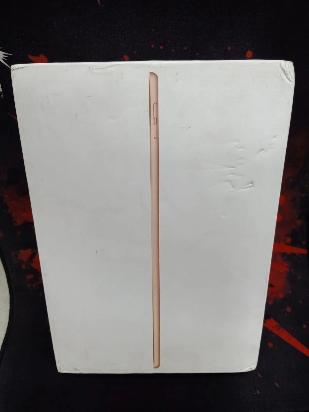 Apple iPad Air 10.5-inch Wi‑Fi 64GB Gold (3rd Generation), photo 2