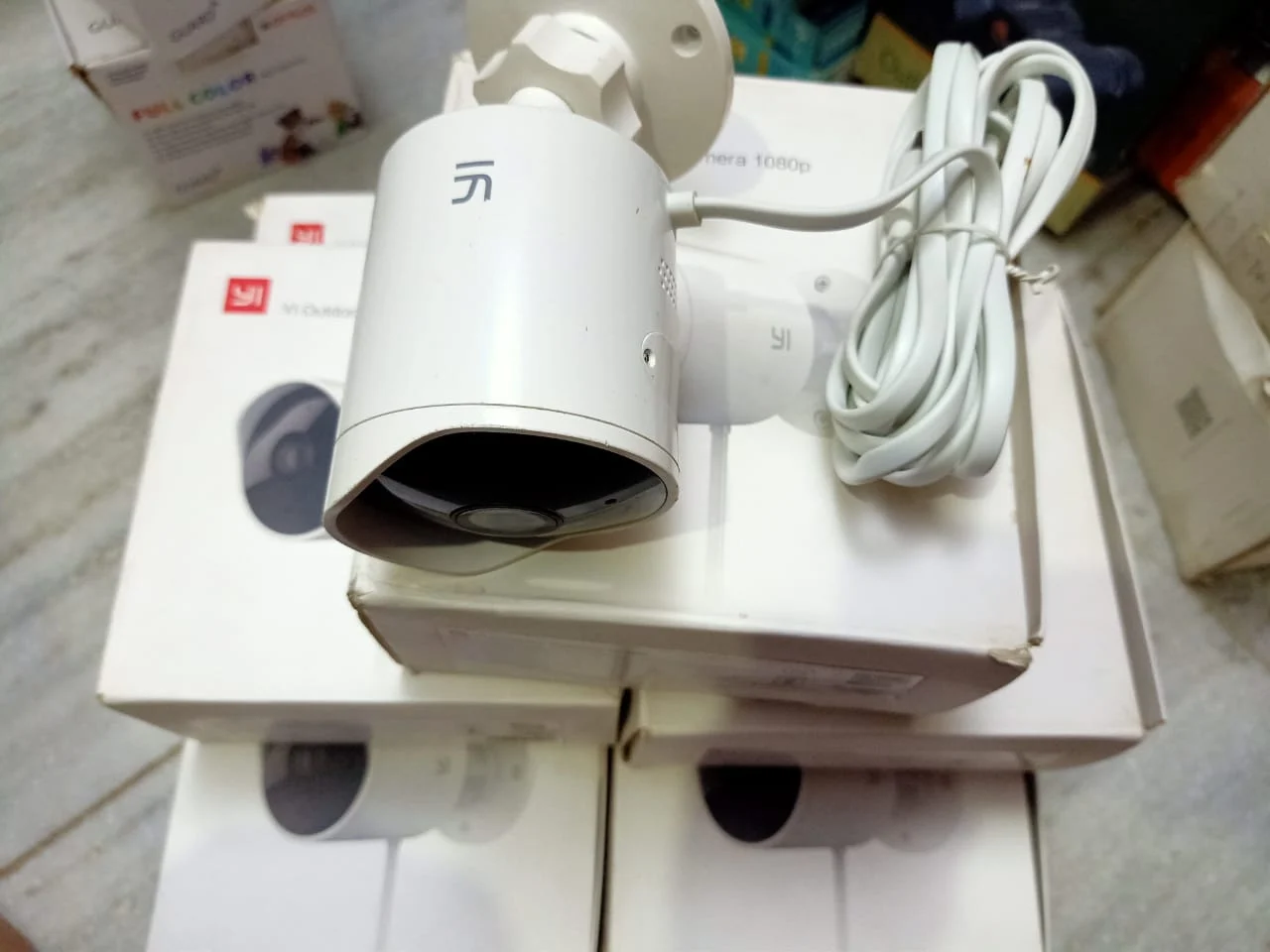 YI Outdoor Camera 1080p Waterproof Version (White) in use