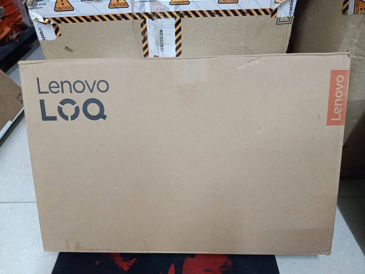 Lenovo LOQ 2024 Ryzen 7 7435HS RTX 4060 in use