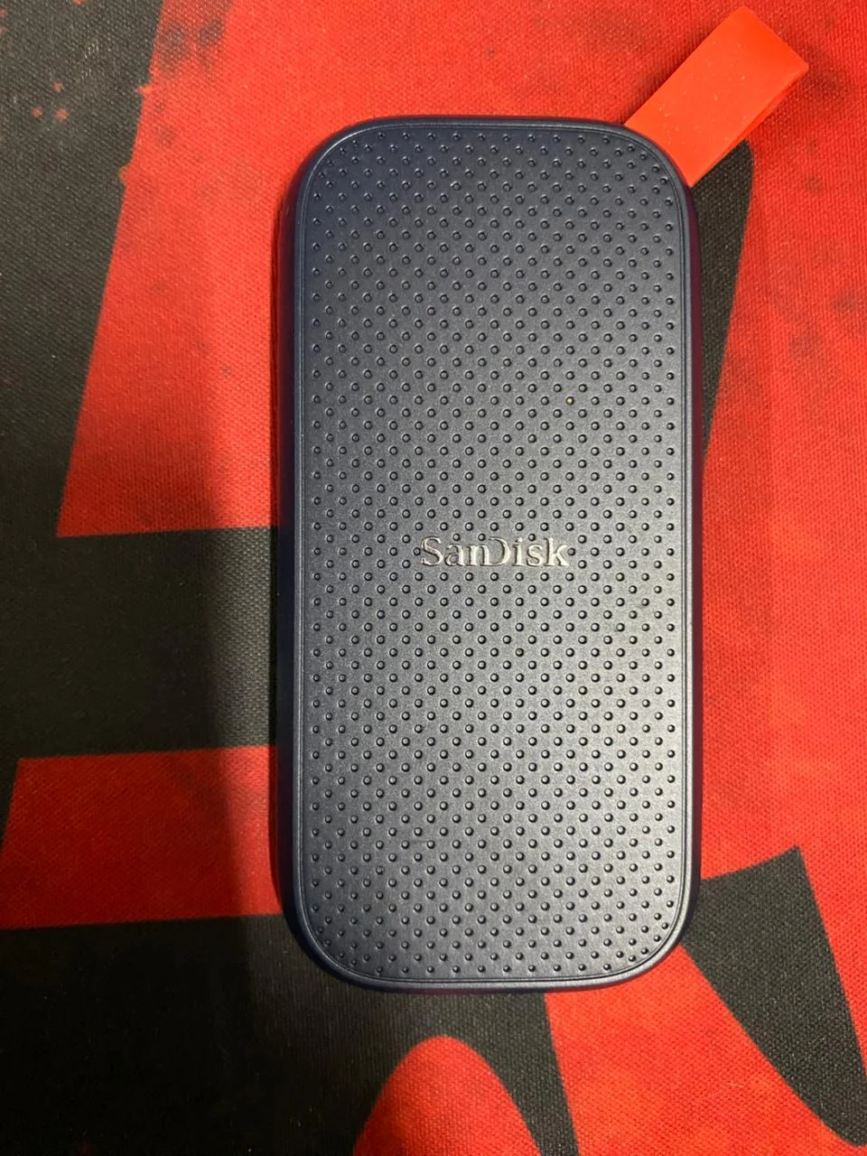 SanDisk 1TB Portable SSD 800MB/s in use