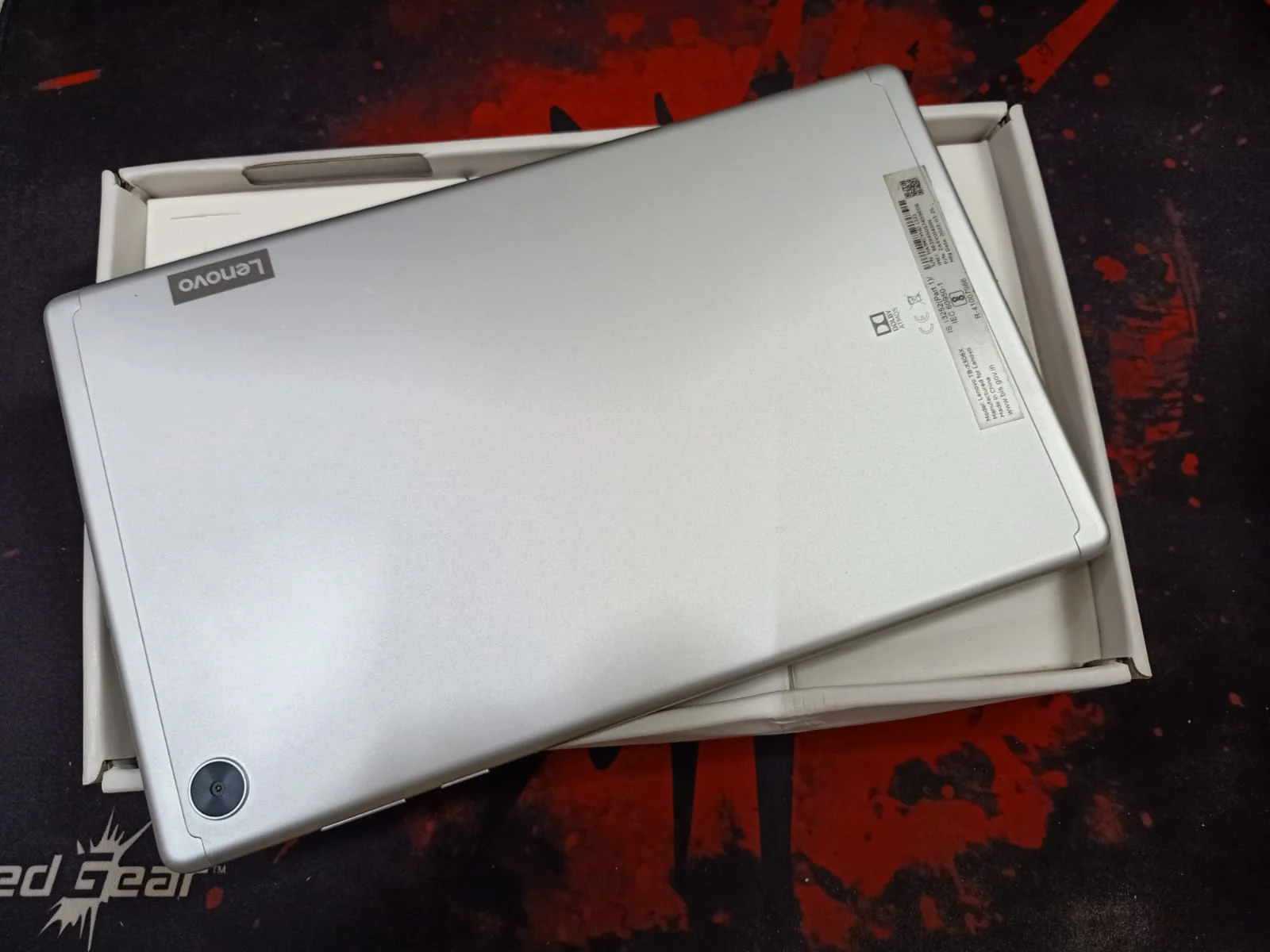 Lenovo Tab M10 HD 2nd Gen 10.1 inch 4 GB 64 GB Wi-Fi in use