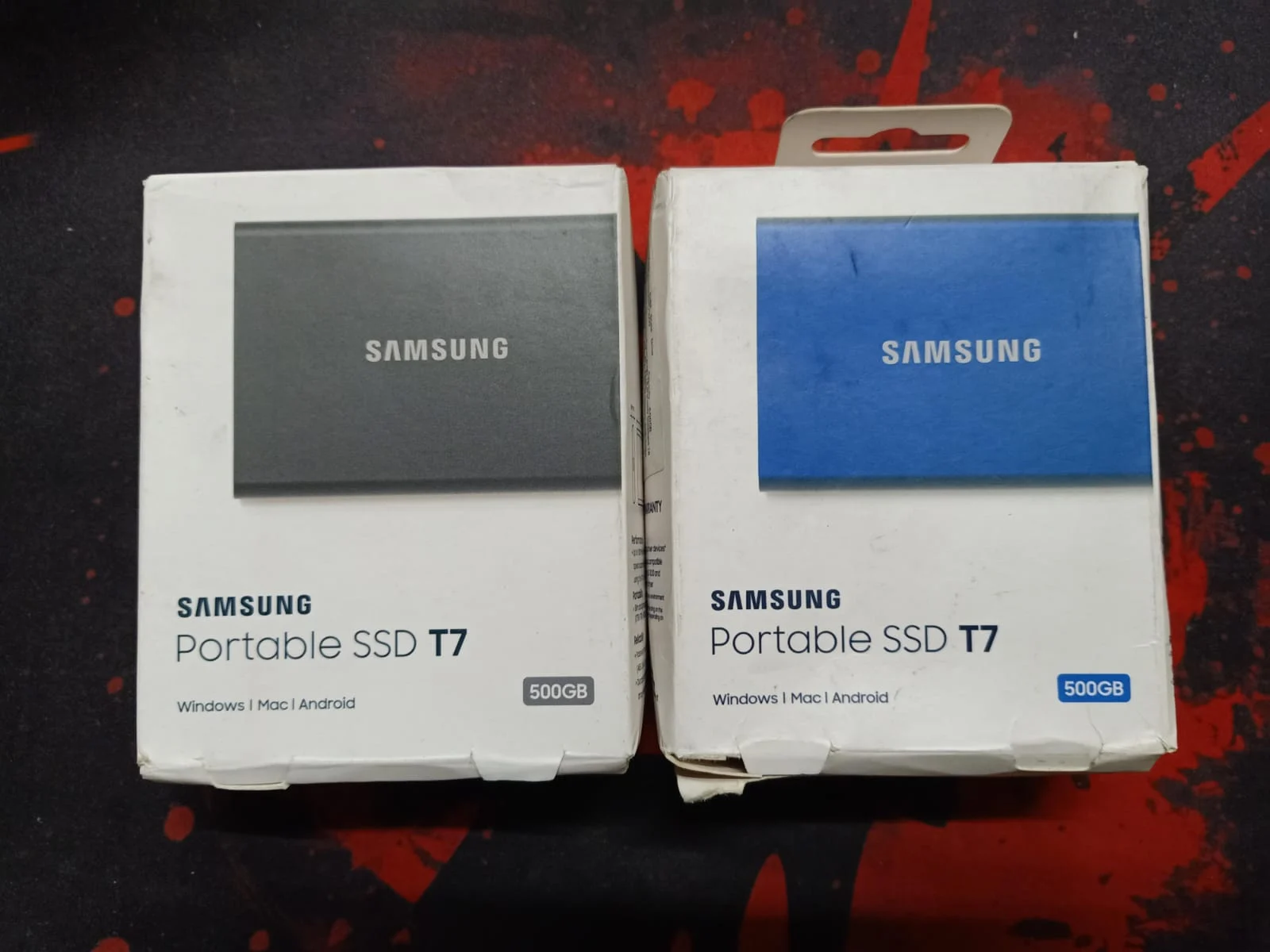 Samsung T7 Portable SSD 500GB Gray in use