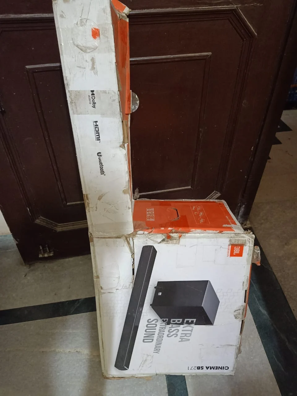 JBL Cinema SB271 2.1 Soundbar in use