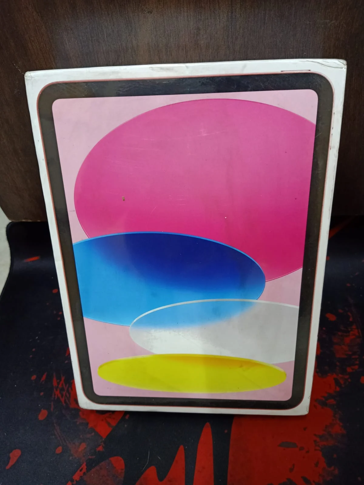 Apple iPad 11″ A16 chip 256GB Pink in use