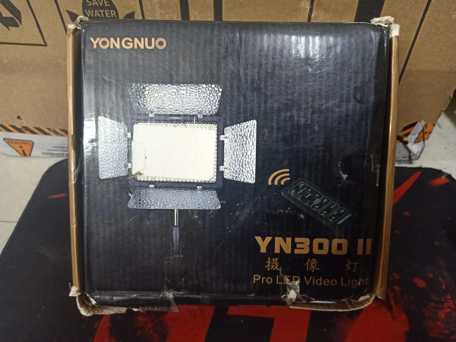 Yongnuo YN-300 II LED Light in use
