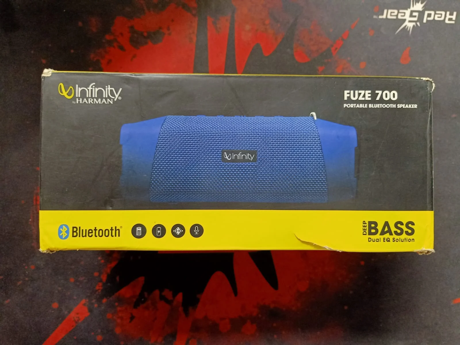 Infinity (JBL) Fuze 700 Dual EQ Portable Stereo Speaker in use