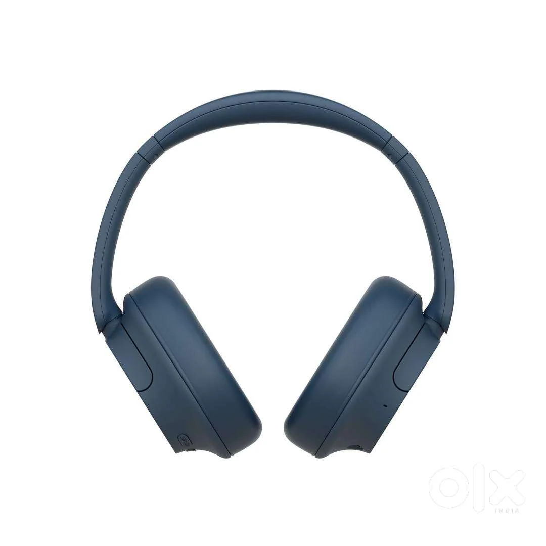 Sony WH-CH720N Wireless Noise Cancelling Headphones Blue in use